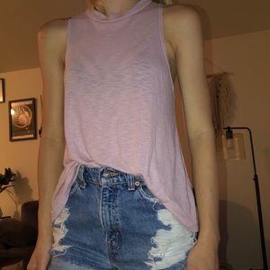 Light pink ribbed muscle tank